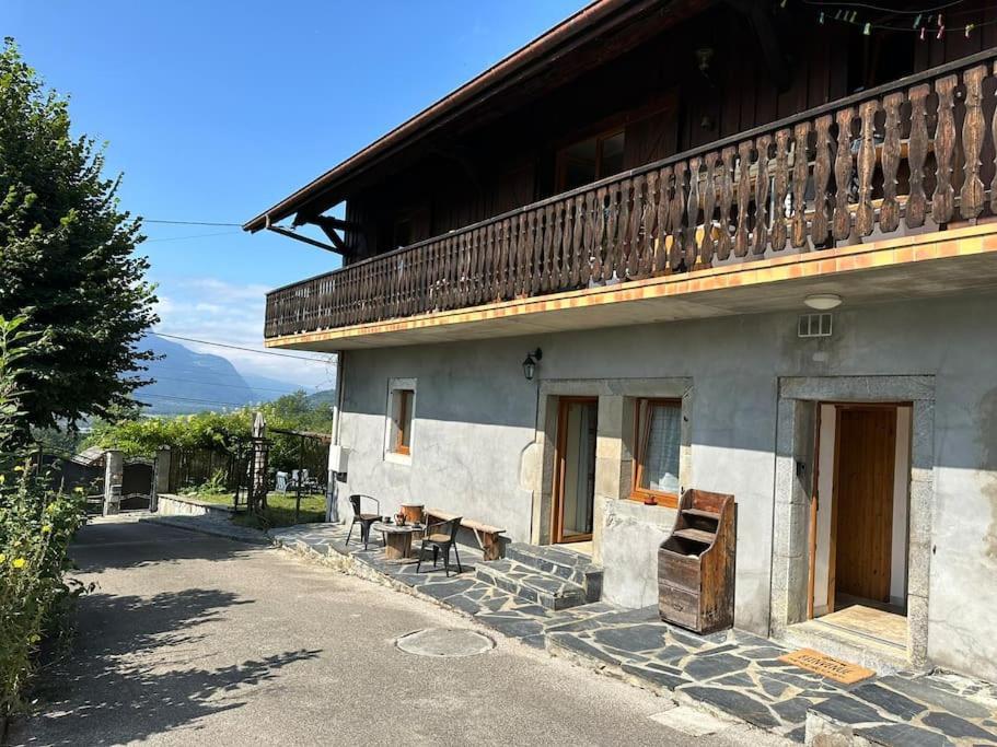 Gite De La Chouette Thyez Exterior photo